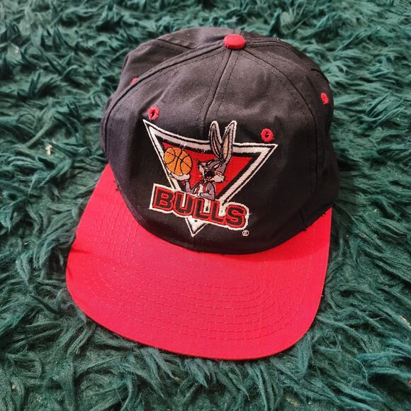 Vintage 90s Chicago Bulls Looney Tunes Bugs Bunny Snapback Hat NBA - Picture 1 of 6